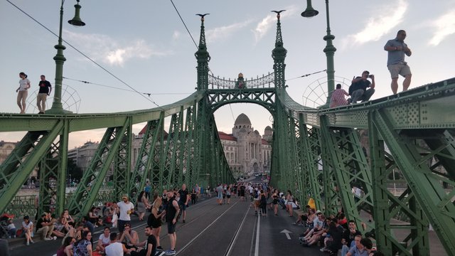 Liberty Bridge closure in Budapest Steemit